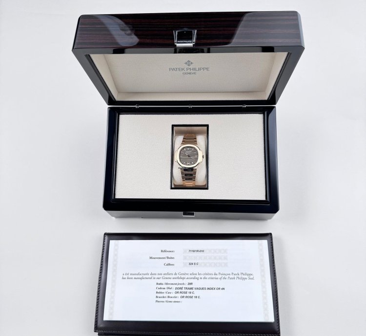 Patek Philippe Nautilus 7118 1r-010 Ladies Rose Gold Champagne Golden Dial 2022