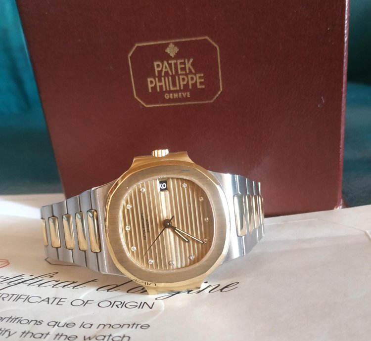 Patek Philippe Nautilus Acciaio Oro Raro Quadrante Oro Con Indici Brillanti