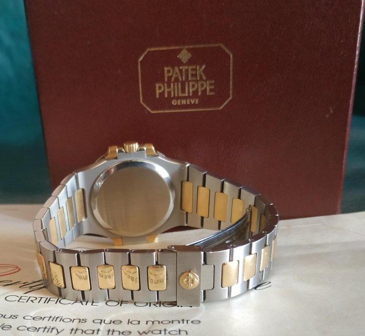 Patek Philippe Nautilus Acciaio Oro Raro Quadrante Oro Con Indici Brillanti