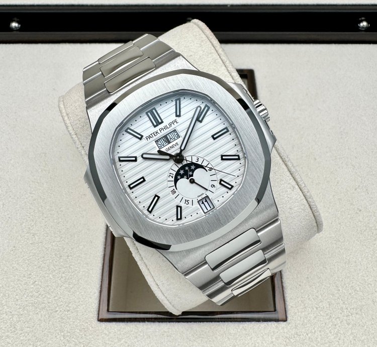 Patek Philippe Nautilus Annual Calendar 40 5mm Steel