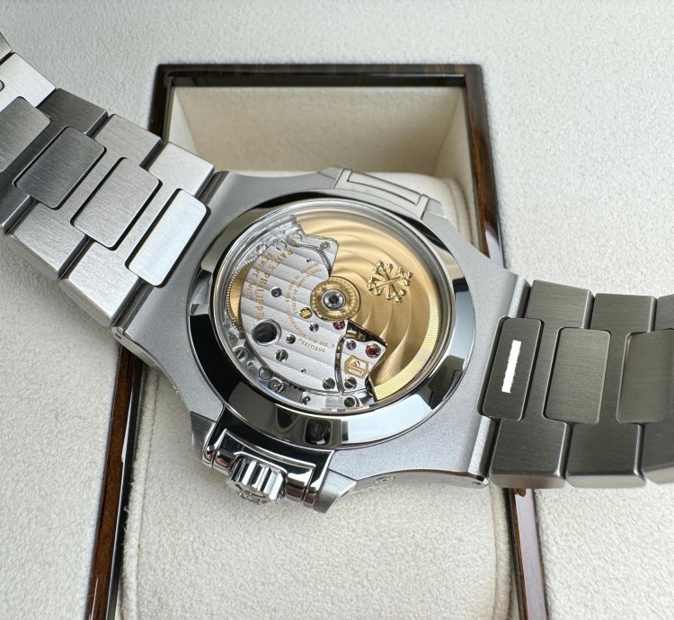 Patek Philippe Nautilus Annual Calendar 40 5mm Steel