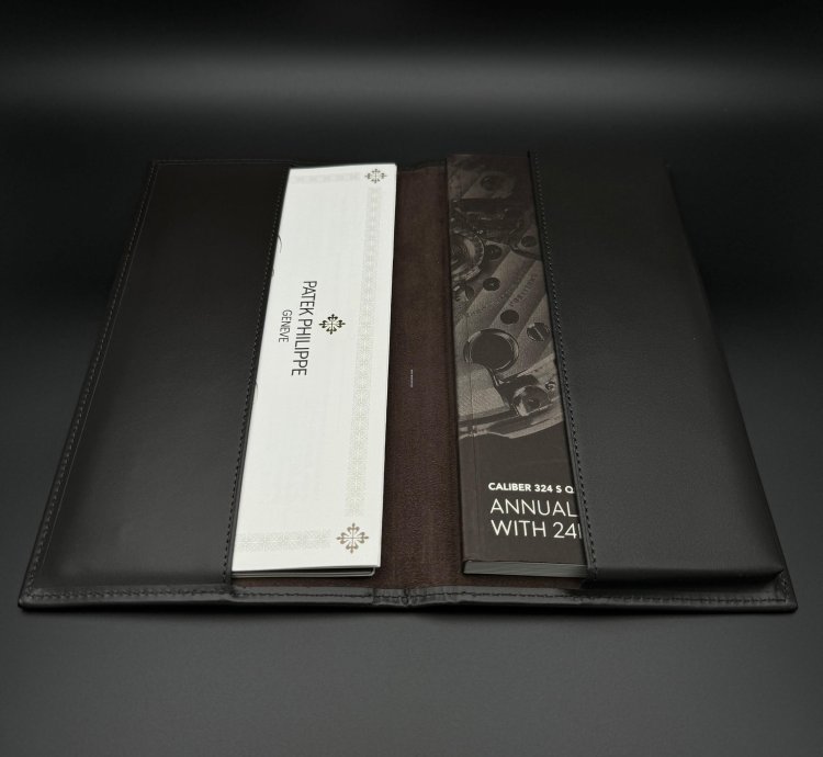 Patek Philippe Nautilus Annual Calendar 40 5mm Steel