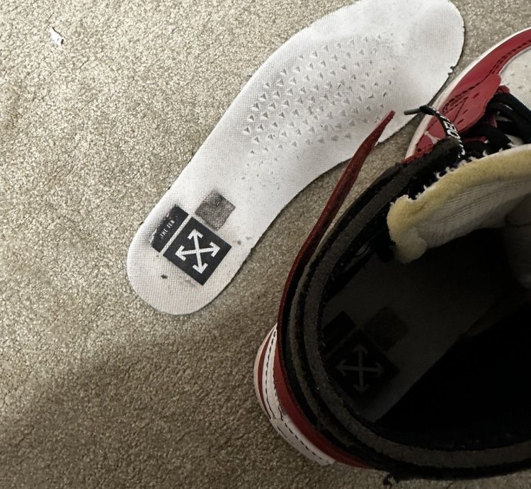 Chicago Jordan 1 Off-white