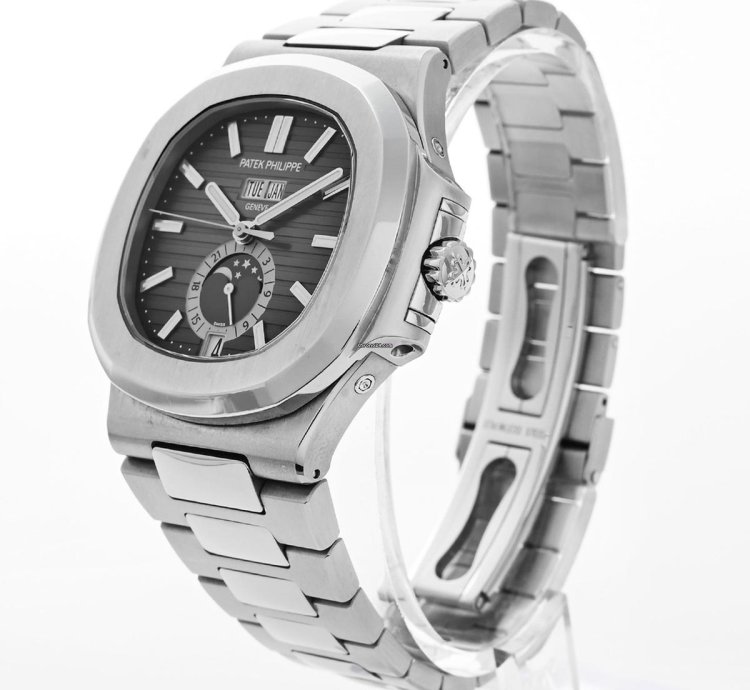 Patek Philippe Nautilus Annual Calendar 5726 1a-001