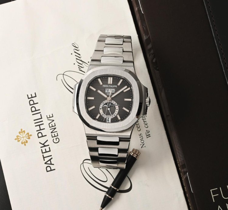 Patek Philippe Nautilus Annual Calendar 5726 1a-001