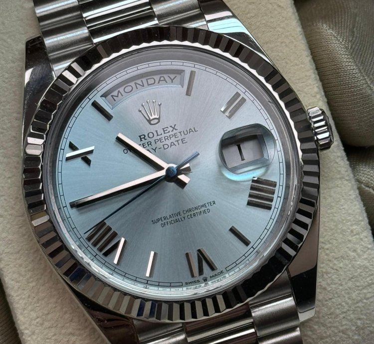 Rolex Day-date 40 Ice Blue Roman