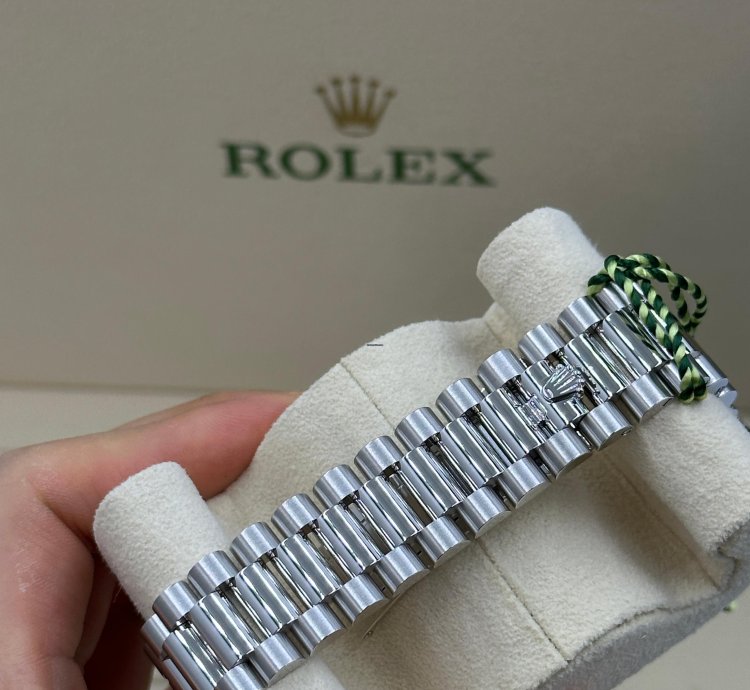Rolex Day-date 40 Ice Blue Roman