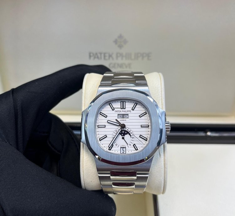 Patek Philippe Nautilus Annual Calendar 5726 1a-010