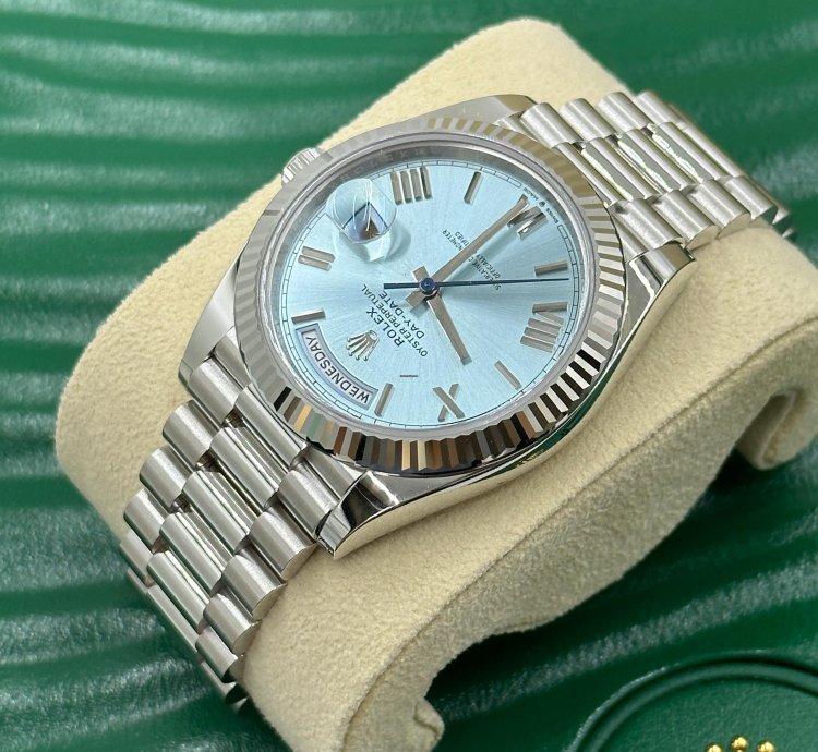 Rolex Day-date 40 Ice Blue Roman