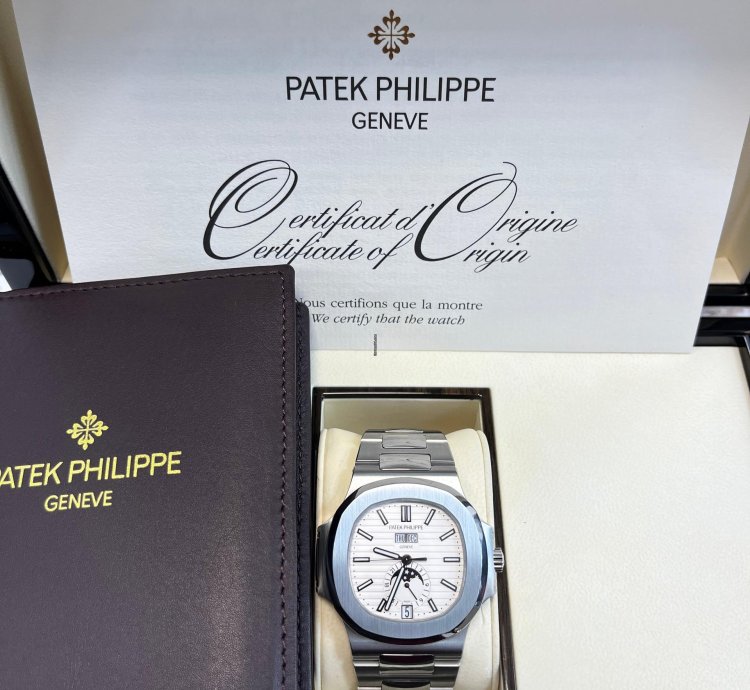 Patek Philippe Nautilus Annual Calendar 5726 1a-010