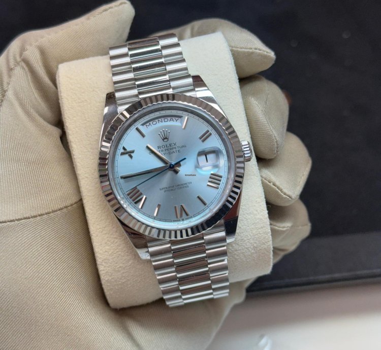 Rolex Day-date 40 Ice Blue Roman