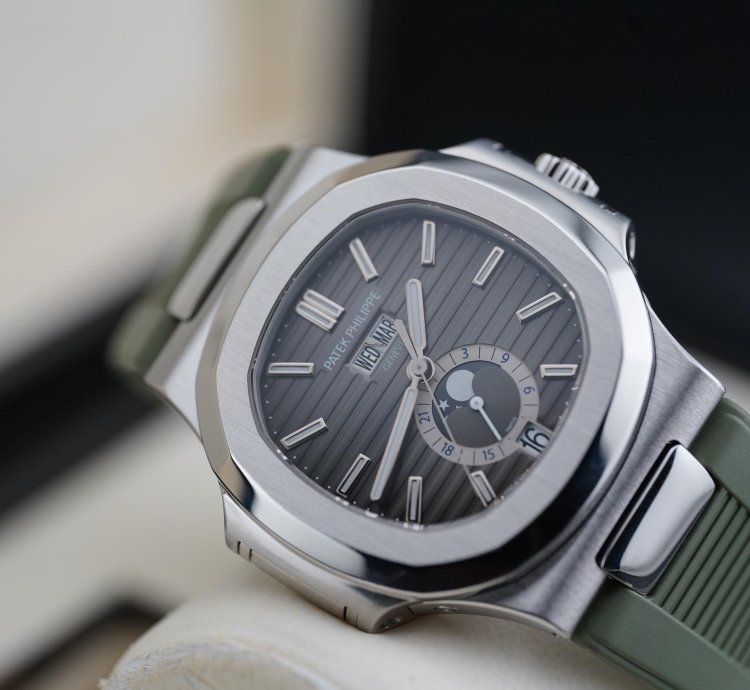 Patek Philippe Nautilus Annual Calendar 5726a