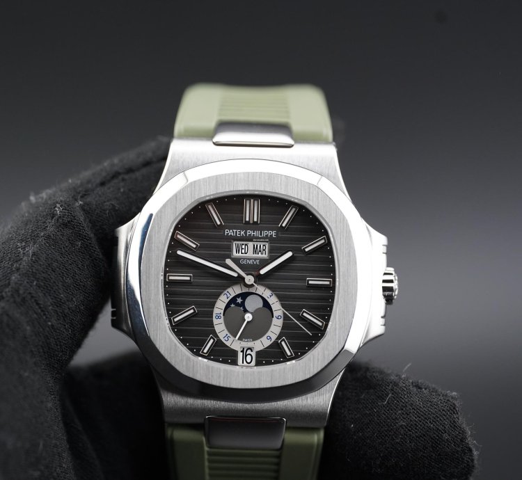 Patek Philippe Nautilus Annual Calendar 5726a