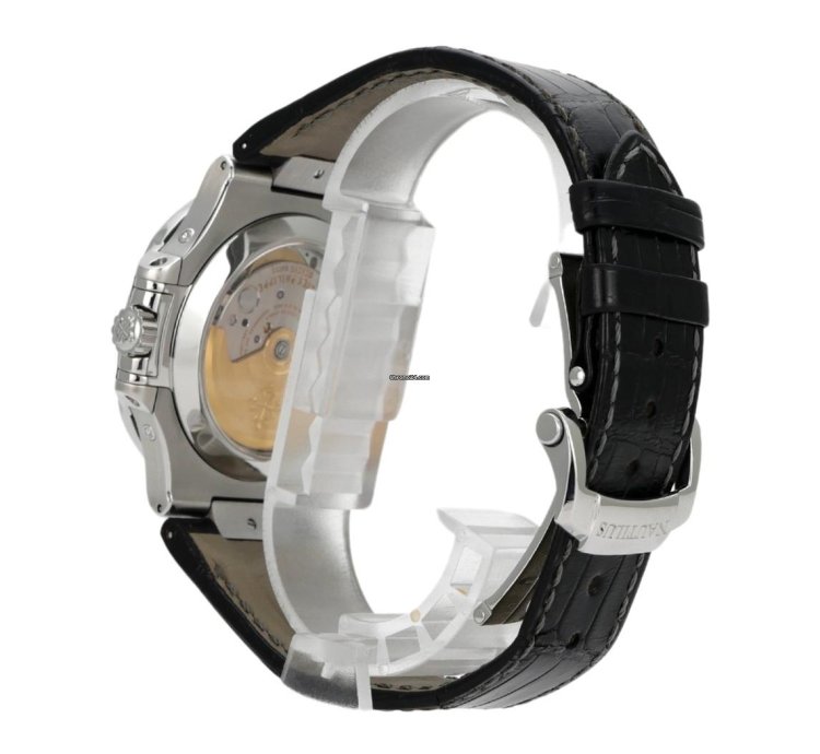 Patek Philippe Nautilus Annual Calendar Mondphase 5726a-001