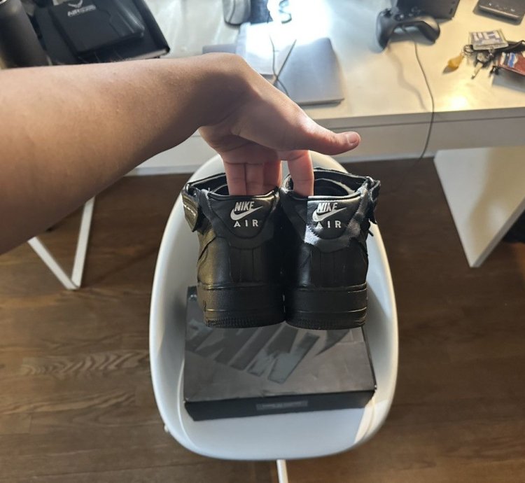 Comme Des Gar Ons Air Force 1 Mid Triple Black