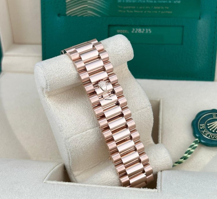 Rolex Day-date 40 In Stock 2023 Day-date 40 Olive Green Roman 228235 18k Everose Gold Presidential Bracelet