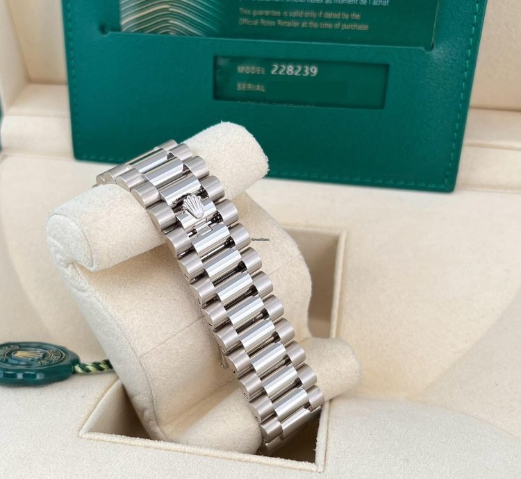 Rolex Day-date 40 In Stock 2023 Day-date 40 Olive Roman 228239 18k Wg Presidential Bracelet