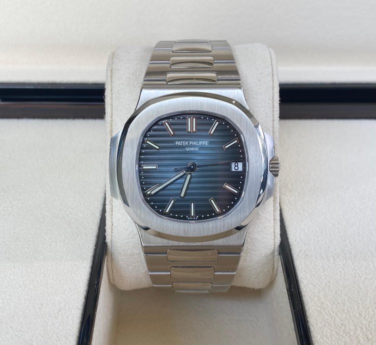 Patek Philippe Nautilus Blue 5711 1a-010
