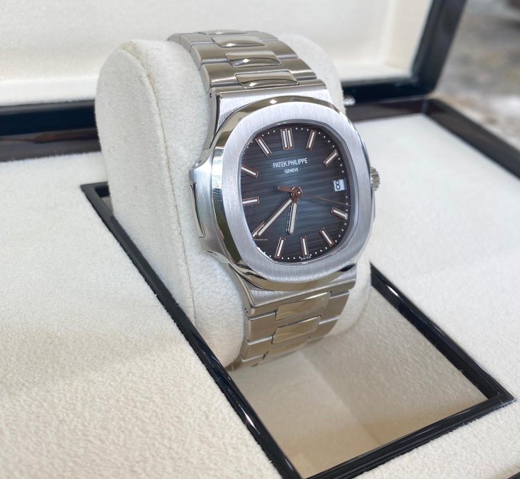 Patek Philippe Nautilus Blue 5711 1a-010