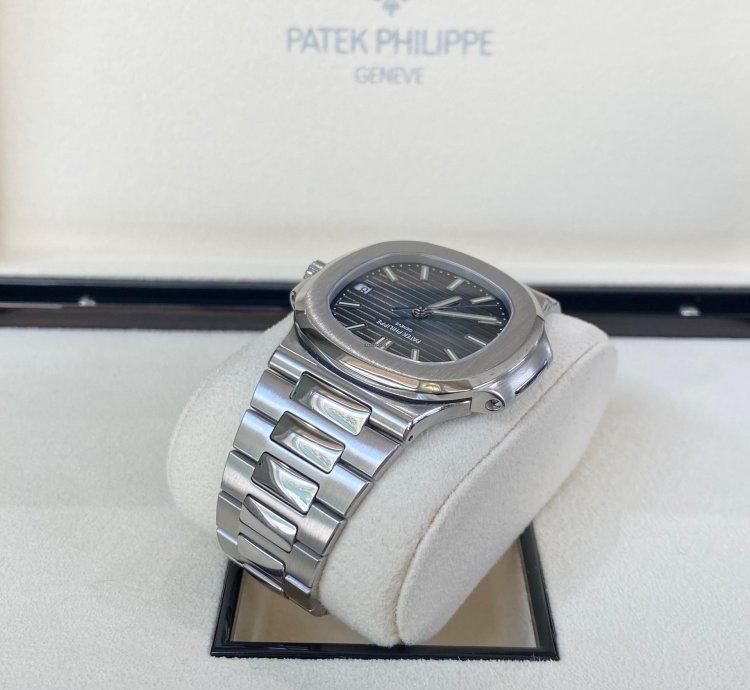Patek Philippe Nautilus Blue 5711 1a-010
