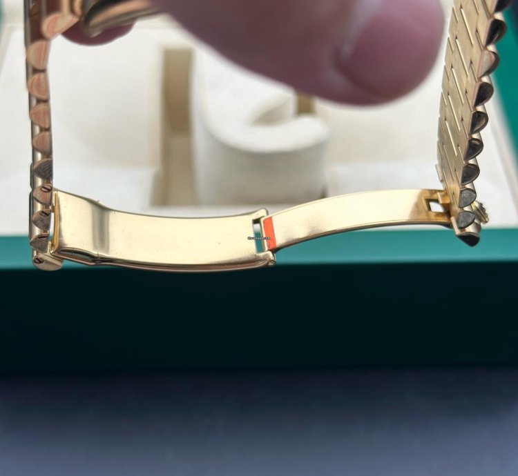 Rolex Day-date 40 M228348rbr-0003