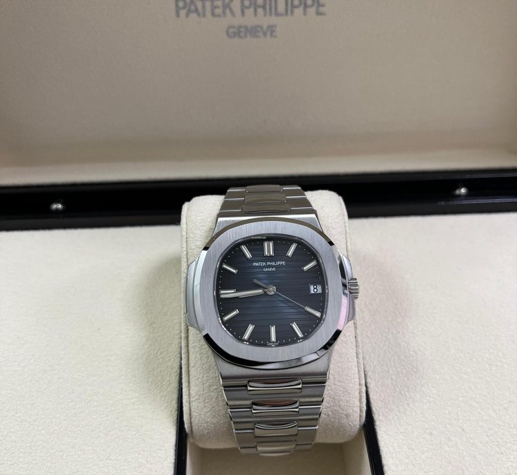 Patek Philippe Nautilus Blue Dial 5711 1a-010