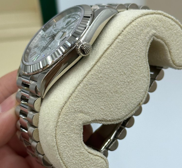 Rolex Day-date 40 Meteorite Diamond Dial White Gold President