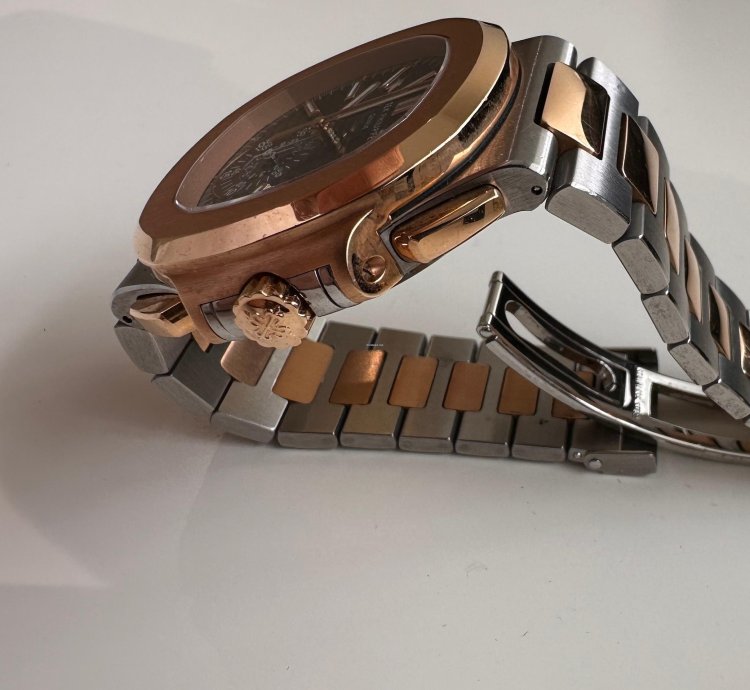 Patek Philippe Nautilus Blue Dial With 2 Tones Rose Gold And Stainless Steel