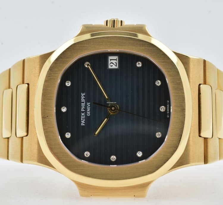 Patek Philippe Nautilus Blue Diamond Dial 18k Yellow Gold 3800 Service 11 2023 3800 1j