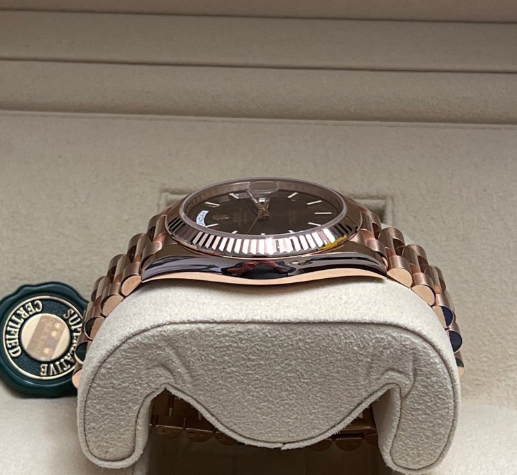 Rolex Day-date 40 Mint As New Condution Full Set Factory Warranty