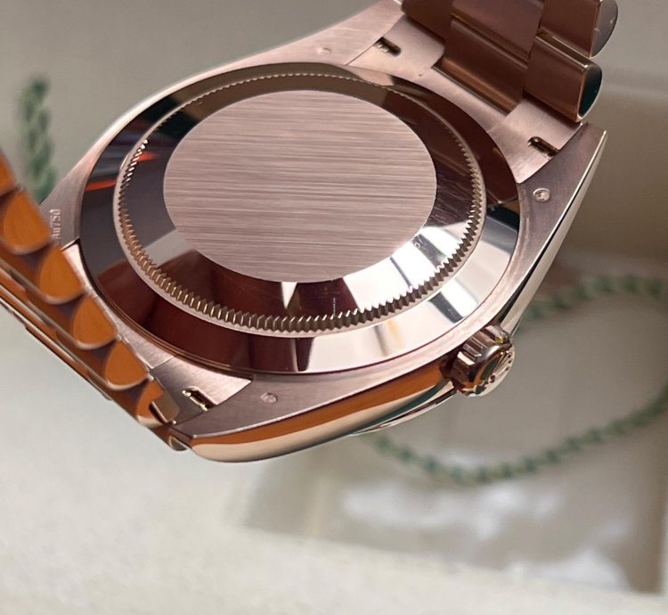 Rolex Day-date 40 Mint As New Condution Full Set Factory Warranty