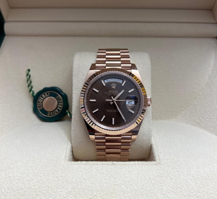 Rolex Day-date 40 Mint As New Condution Full Set Factory Warranty