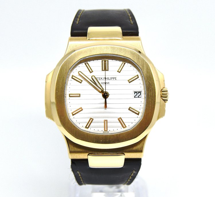 Patek Philippe Nautilus Box And Papers