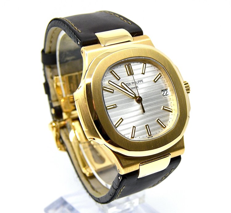 Patek Philippe Nautilus Box And Papers