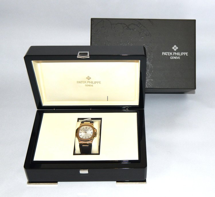 Patek Philippe Nautilus Box And Papers