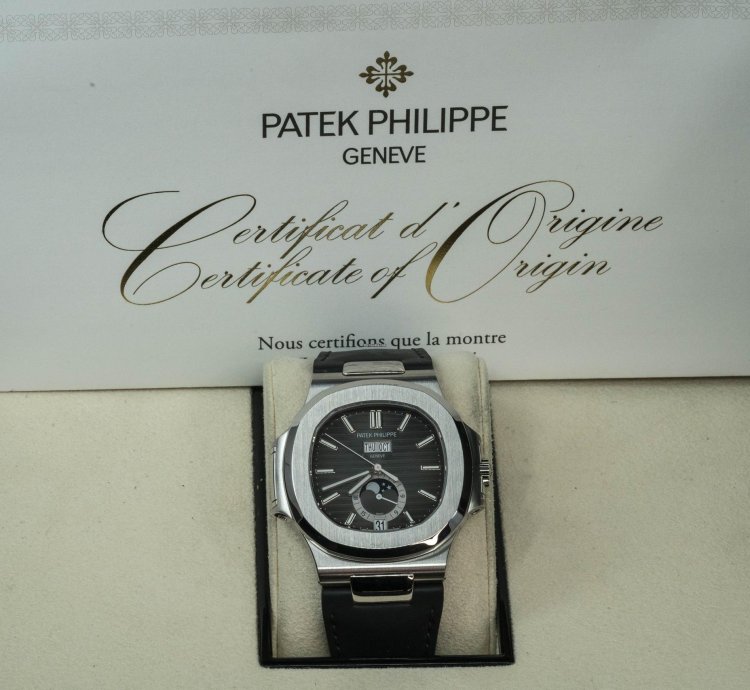 Patek Philippe Nautilus Bronze Dial