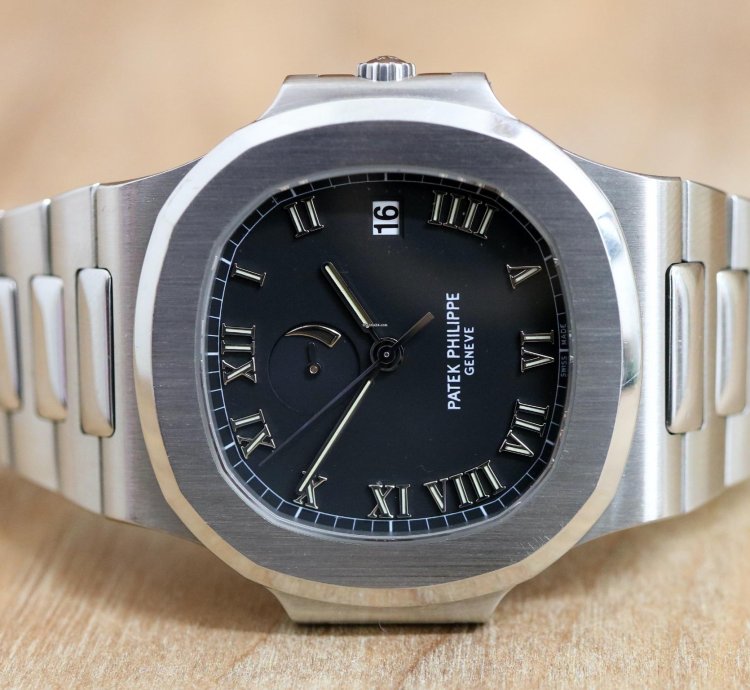 Patek Philippe Nautilus Charge Reserve - Black Roman Dial - Full Set - 3710 Year 2001