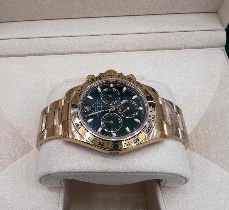 Rolex Daytona Green Dial Yellow Gold Discontinued