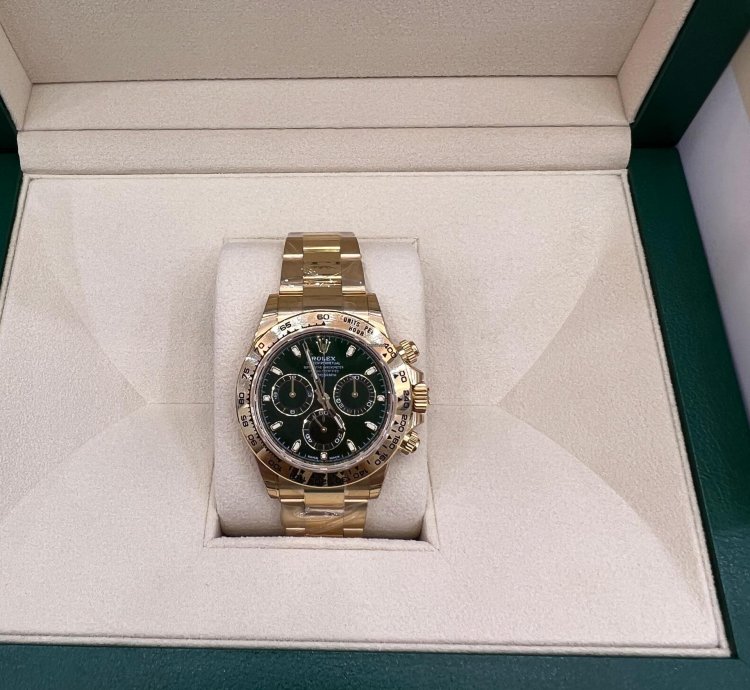 Rolex Daytona Green Dial Yellow Gold Discontinued