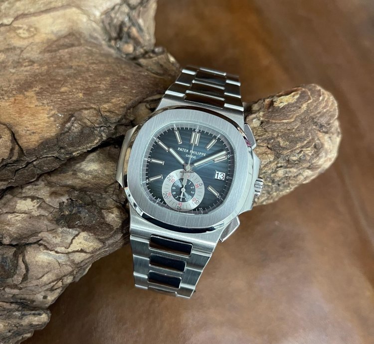 Patek Philippe Nautilus Chronograph - Ref 5980 1 - Full Set 2012 Lc100