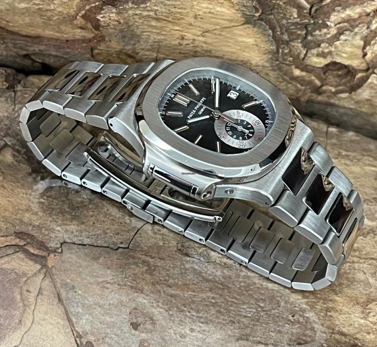 Patek Philippe Nautilus Chronograph - Ref 5980 1 - Full Set 2012 Lc100