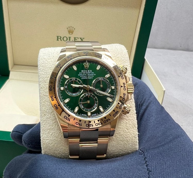 Rolex Daytona Green Dial Yellow Gold John Mayor Full Stickers Barcode And White Ta Discontinued