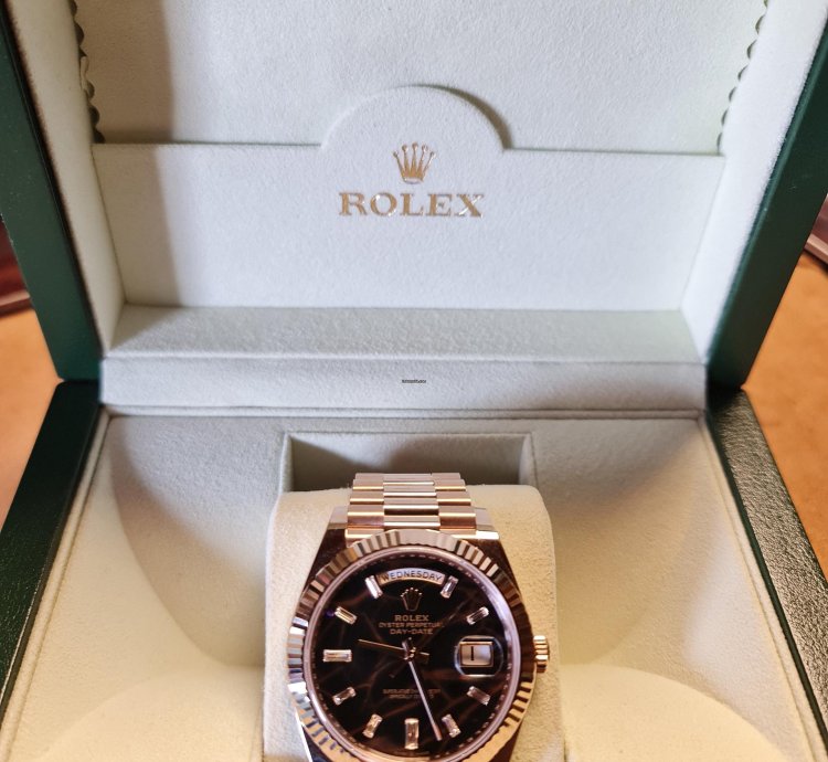 Rolex Day-date 40 Mm Rose Gold Eisenkiesel Dial