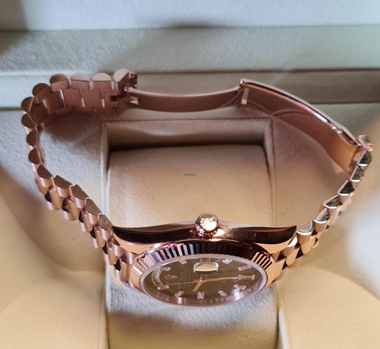 Rolex Day-date 40 Mm Rose Gold Eisenkiesel Dial