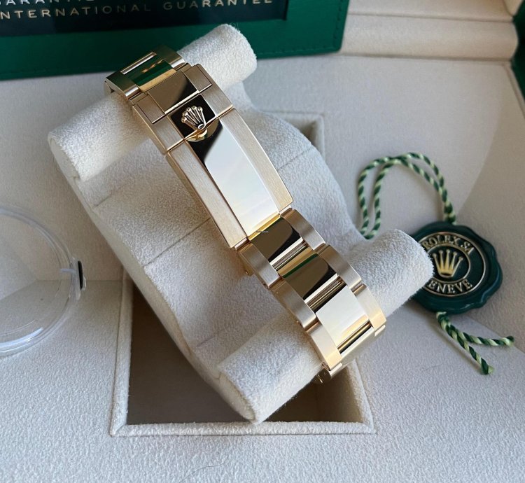 Rolex Daytona Green New 2023 Discontinued