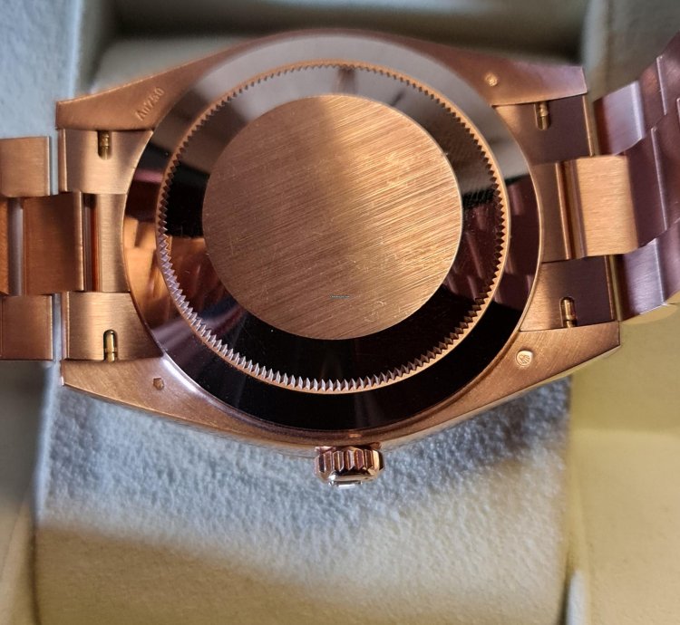 Rolex Day-date 40 Mm Rose Gold Eisenkiesel Dial
