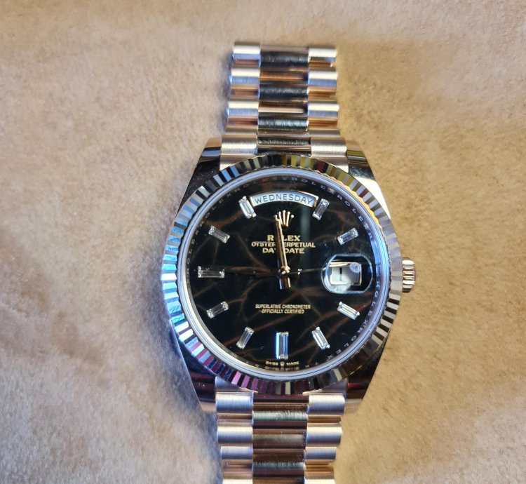 Rolex Day-date 40 Mm Rose Gold Eisenkiesel Dial