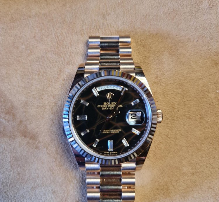 Rolex Day-date 40 Mm Rose Gold Eisenkiesel Dial