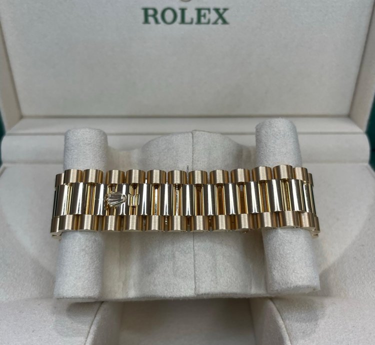 Rolex Day-date 40 Money Green Dial 2023 Unworn