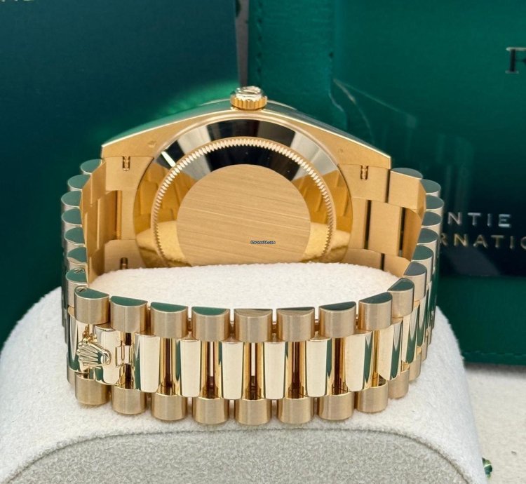 Rolex Day-date 40 Money Green Dial Unworn Full Set